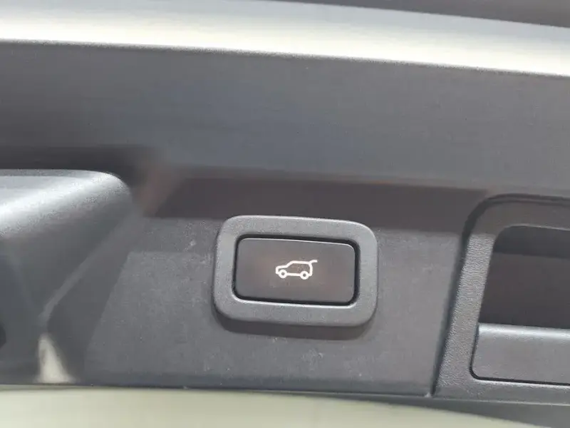 2018 Land Rover Range Rover Velar с пробегом 88 921 км