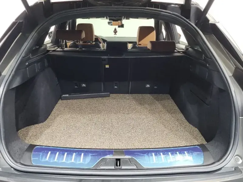 2018 Land Rover Range Rover Velar с пробегом 88 921 км