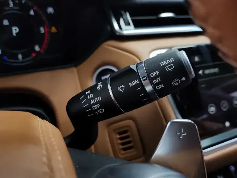 2018 Land Rover Range Rover Velar с пробегом 88 921 км