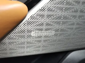 2018 Land Rover Range Rover Velar с пробегом 88 921 км