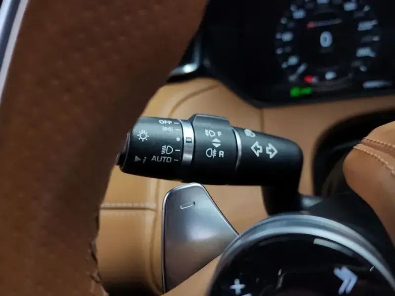 2018 Land Rover Range Rover Velar с пробегом 88 921 км