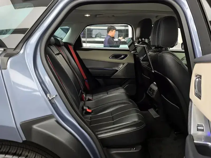 2017 Land Rover Range Rover Velar с пробегом 108 976 км