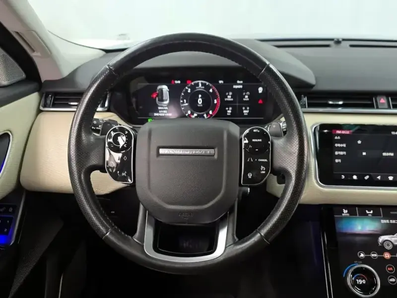 2017 Land Rover Range Rover Velar с пробегом 108 976 км