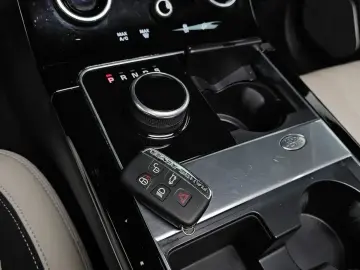 2018 Land Rover Range Rover Velar с пробегом 115 942 км