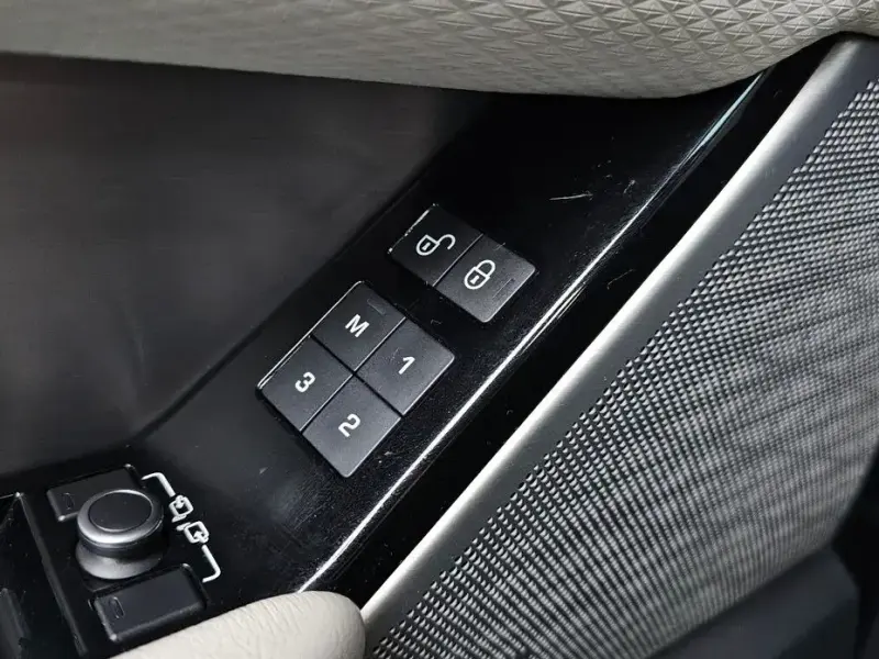 2018 Land Rover Range Rover Velar с пробегом 115 942 км