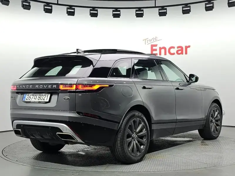 2017 Land Rover Range Rover Velar с пробегом 147 081 км