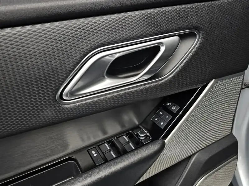 2018 Land Rover Range Rover Velar с пробегом 105 940 км