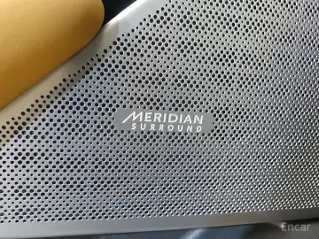 2020 Land Rover Range Rover Velar с пробегом 5 600 км