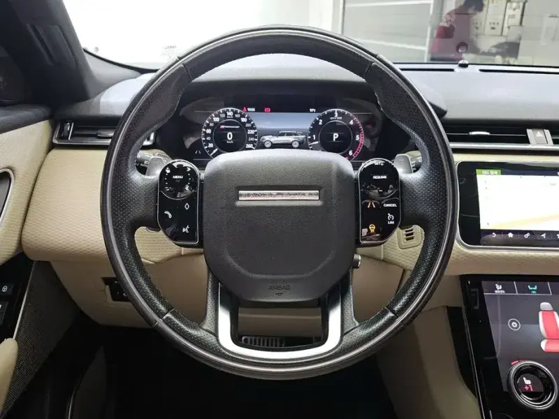 2017 Land Rover Range Rover Velar с пробегом 93 871 км