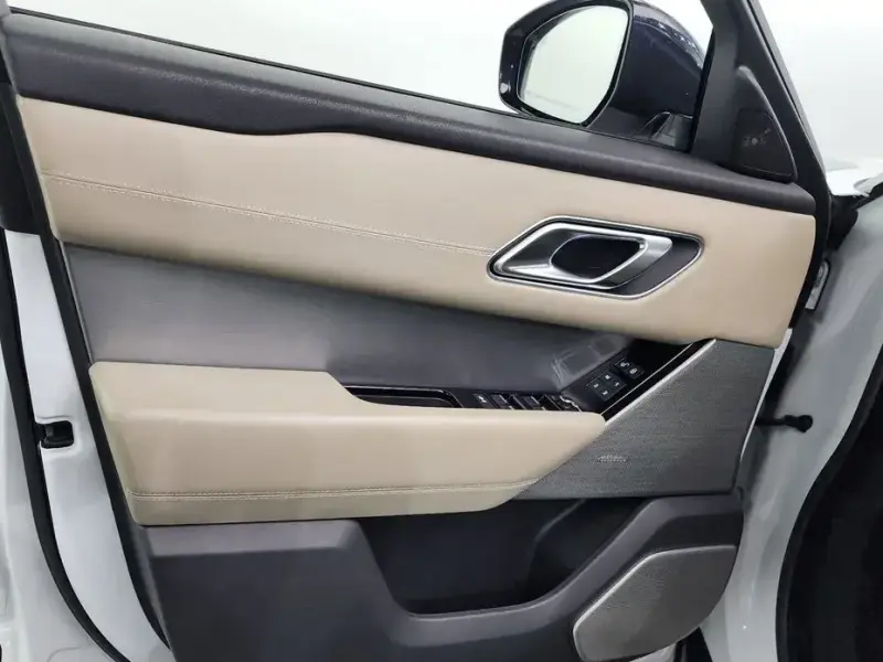 2017 Land Rover Range Rover Velar с пробегом 131 698 км