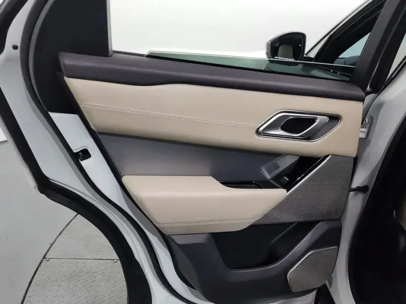 2017 Land Rover Range Rover Velar с пробегом 131 698 км