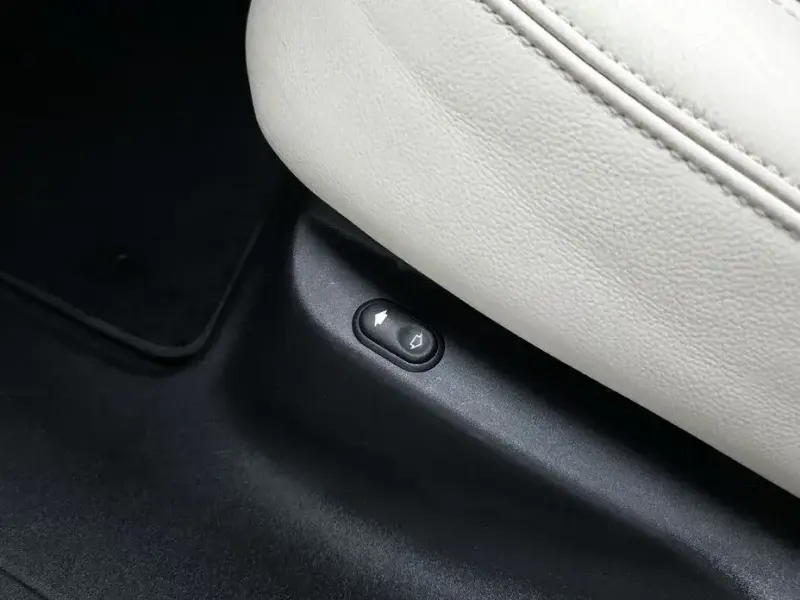 2017 Land Rover Range Rover Velar с пробегом 122 006 км