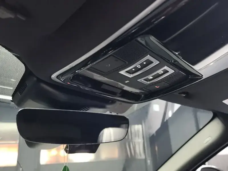 2017 Land Rover Range Rover Velar с пробегом 98 361 км