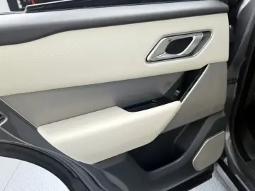 2017 Land Rover Range Rover Velar с пробегом 122 006 км