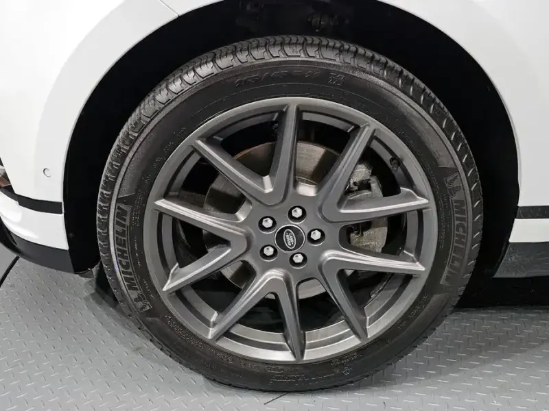2022 Land Rover Range Rover Velar с пробегом 42 113 км