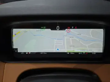 2022 Land Rover Range Rover Velar с пробегом 42 113 км