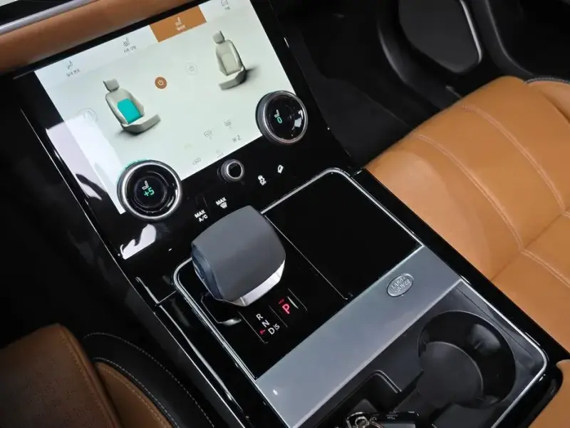 2022 Land Rover Range Rover Velar с пробегом 42 113 км