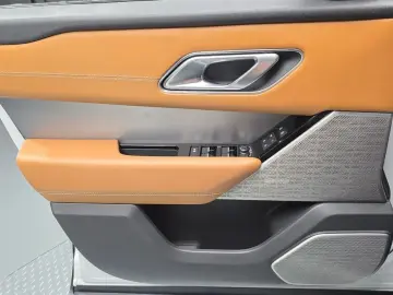 2022 Land Rover Range Rover Velar с пробегом 42 113 км