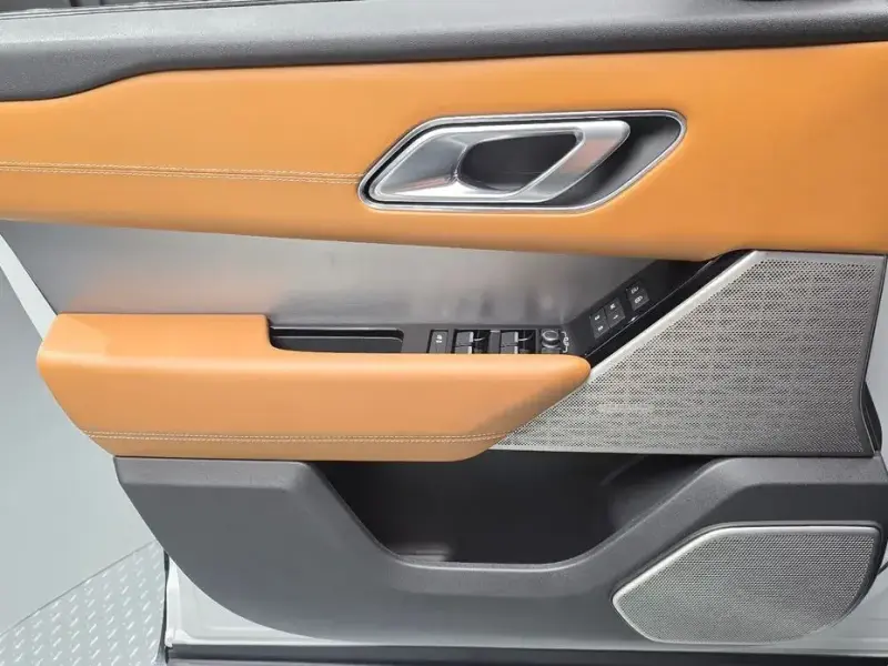 2022 Land Rover Range Rover Velar с пробегом 42 113 км