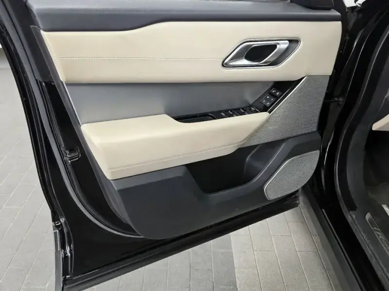 2018 Land Rover Range Rover Velar с пробегом 102 821 км