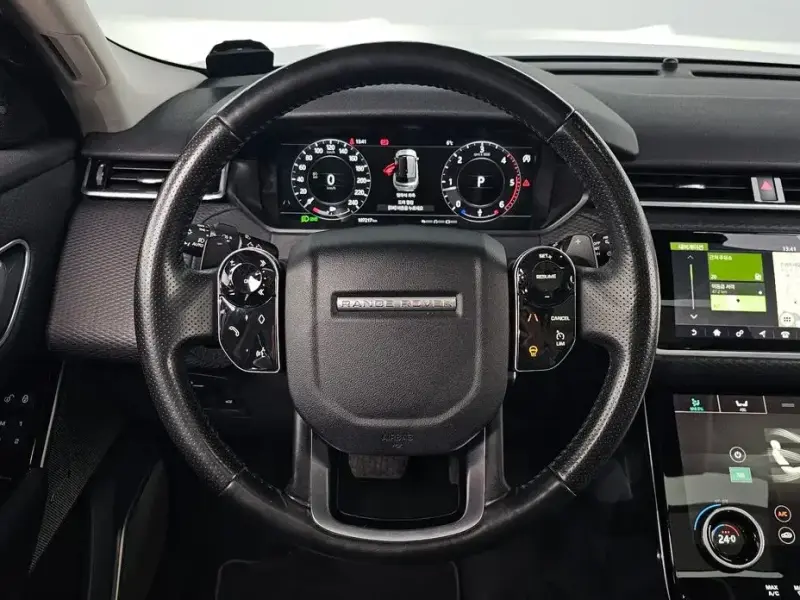 2017 Land Rover Range Rover Velar с пробегом 107 217 км