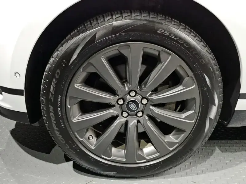 2020 Land Rover Range Rover Velar с пробегом 63 206 км