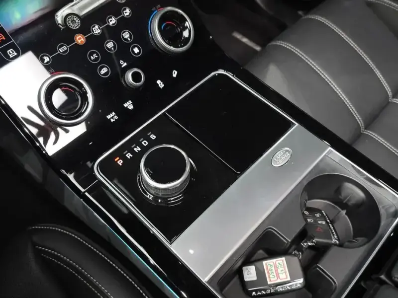 2020 Land Rover Range Rover Velar с пробегом 63 206 км