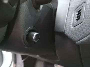 2020 Land Rover Range Rover Velar с пробегом 63 206 км