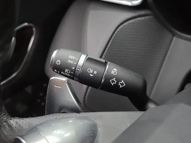 2020 Land Rover Range Rover Velar с пробегом 63 206 км