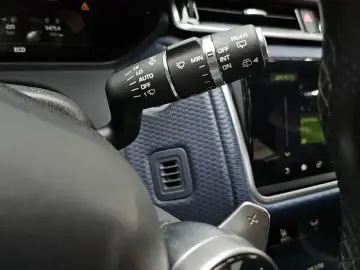 2018 Land Rover Range Rover Velar с пробегом 128 406 км