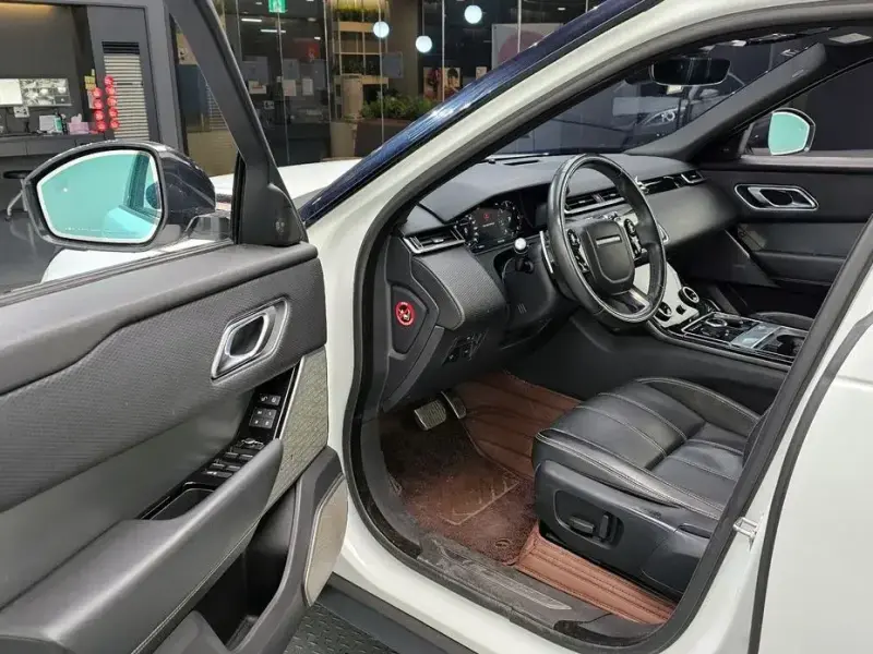 2017 Land Rover Range Rover Velar с пробегом 114 623 км