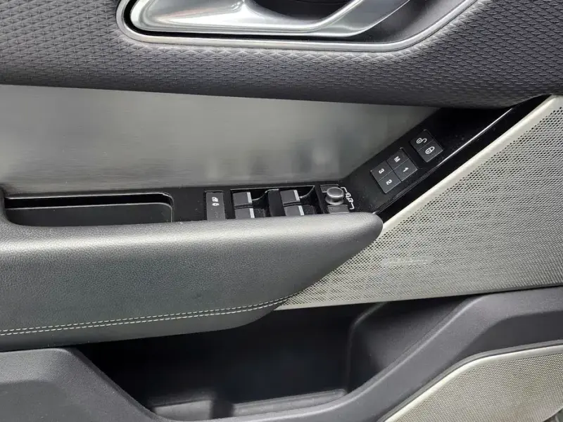 2017 Land Rover Range Rover Velar с пробегом 114 623 км