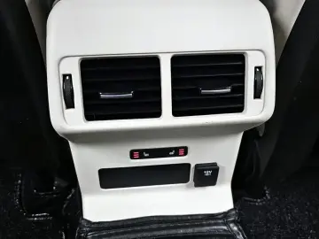 2018 Land Rover Range Rover Velar с пробегом 122 999 км