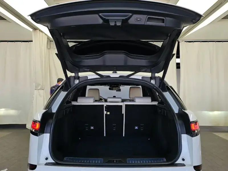 2018 Land Rover Range Rover Velar с пробегом 122 999 км