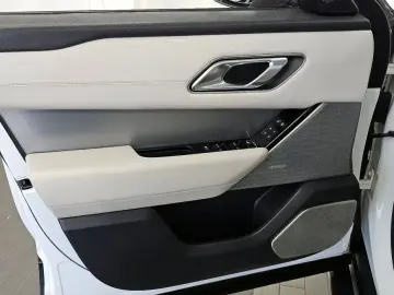 2018 Land Rover Range Rover Velar с пробегом 122 999 км