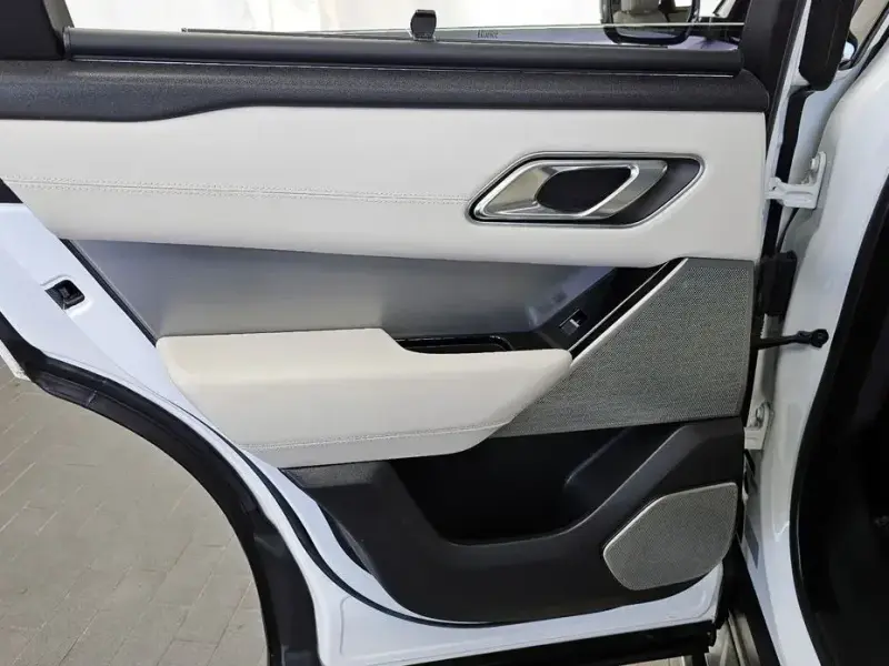 2018 Land Rover Range Rover Velar с пробегом 122 999 км
