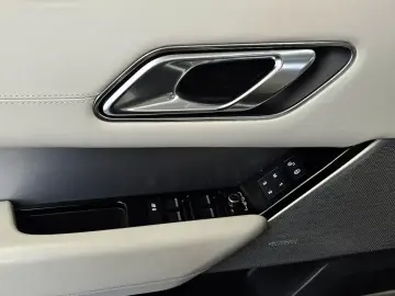 2018 Land Rover Range Rover Velar с пробегом 122 999 км