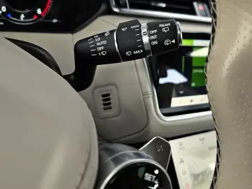 2018 Land Rover Range Rover Velar с пробегом 122 999 км