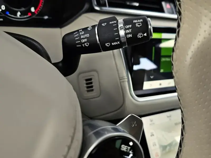 2018 Land Rover Range Rover Velar с пробегом 122 999 км
