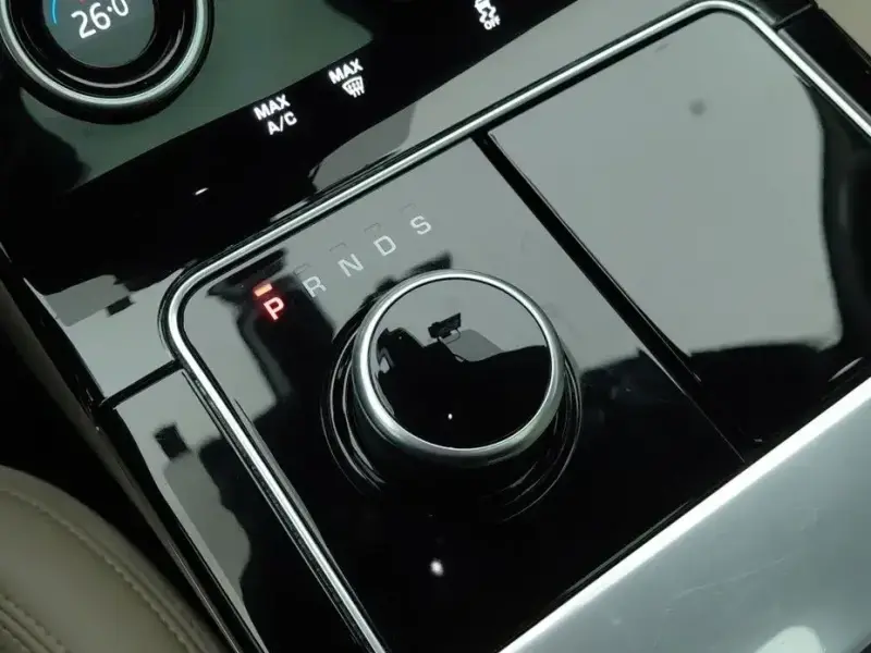 2020 Land Rover Range Rover Velar с пробегом 126 614 км