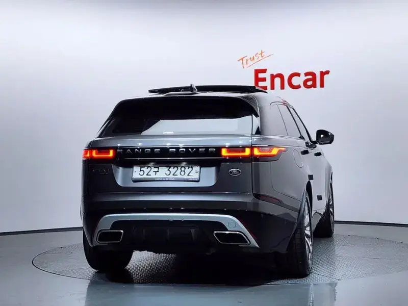 2017 Land Rover Range Rover Velar с пробегом 98 578 км