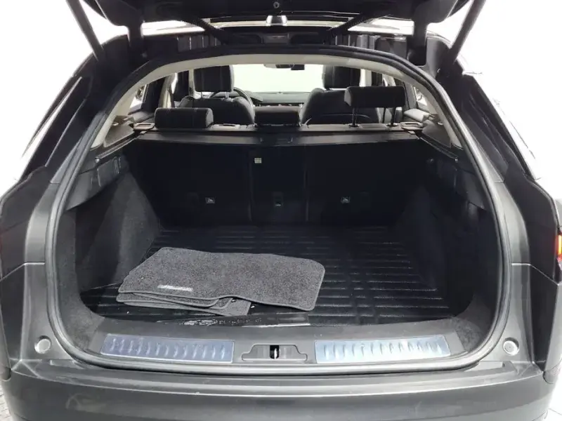 2017 Land Rover Range Rover Velar с пробегом 98 578 км