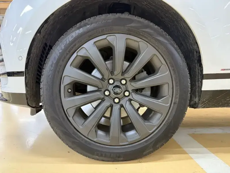2017 Land Rover Range Rover Velar с пробегом 148 644 км