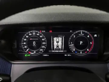 2017 Land Rover Range Rover Velar с пробегом 110 895 км