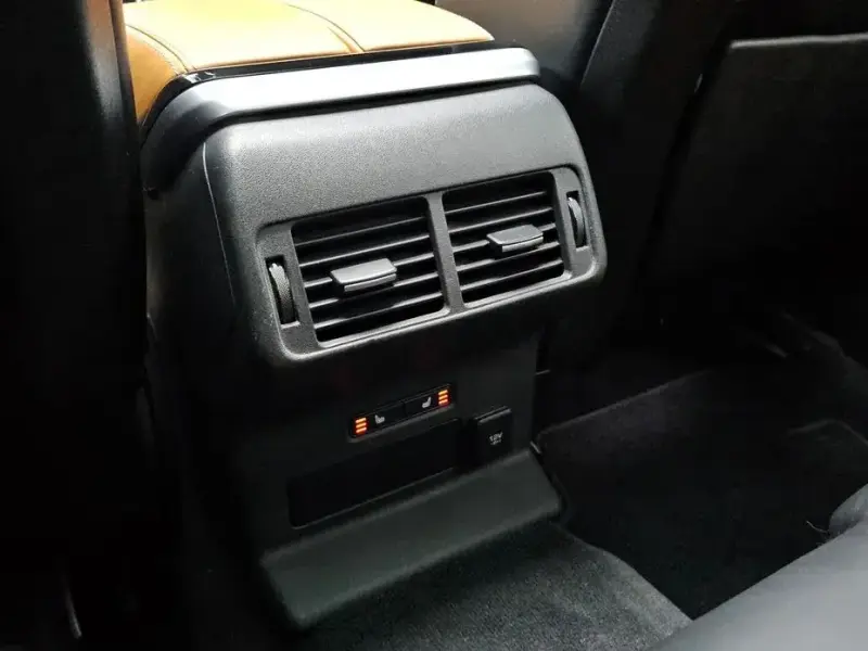 2020 Land Rover Range Rover Velar с пробегом 47 968 км