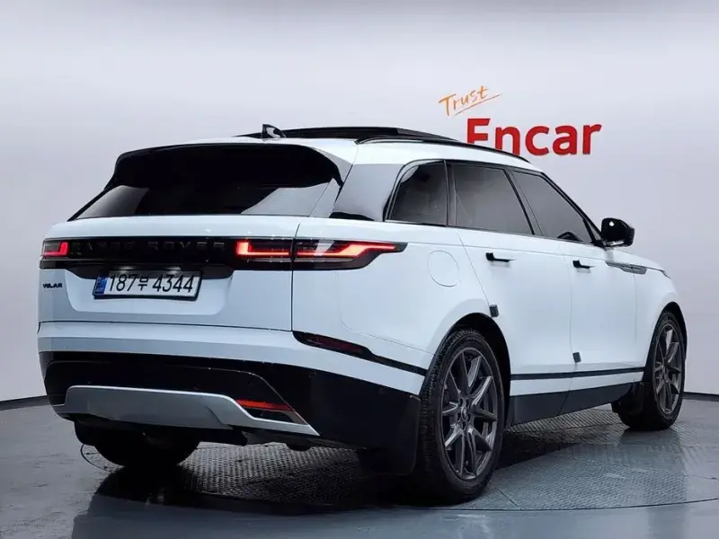 2024 Land Rover Range Rover Velar с пробегом 26 572 км