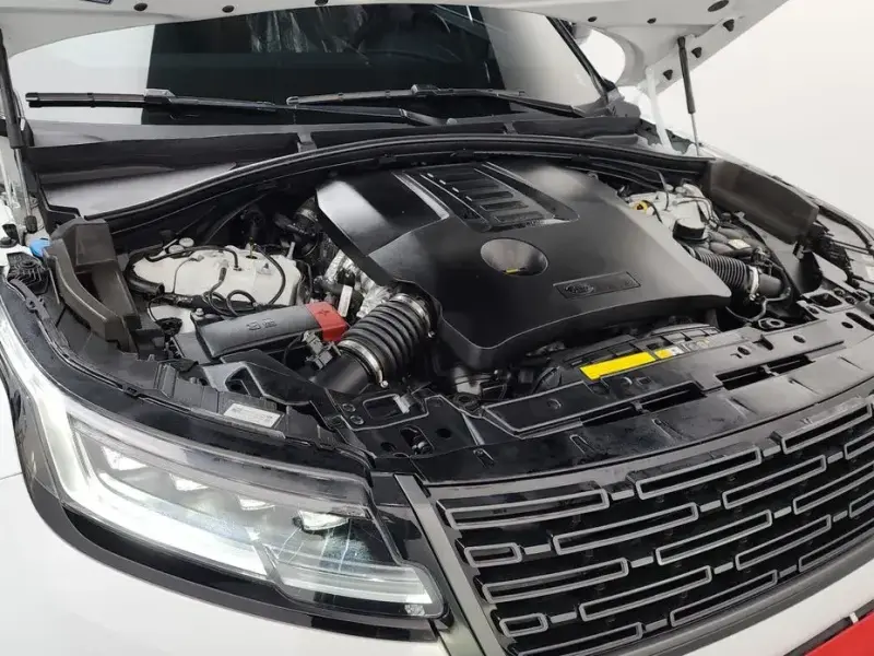 2024 Land Rover Range Rover Velar с пробегом 26 572 км