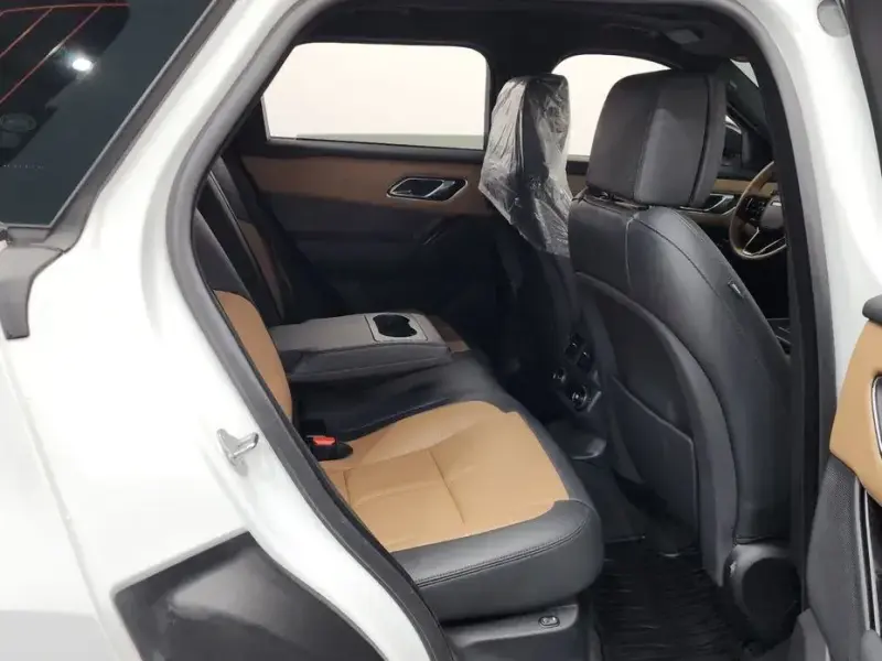 2024 Land Rover Range Rover Velar с пробегом 26 572 км