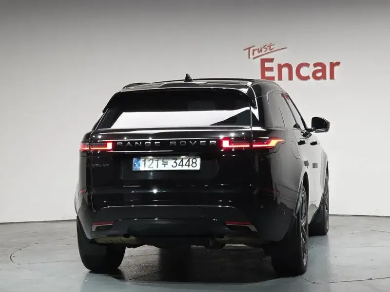 2024 Land Rover Range Rover Velar с пробегом 16 697 км