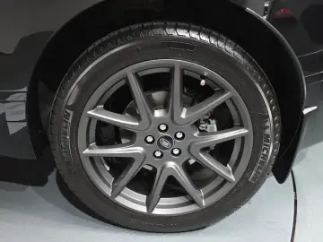2024 Land Rover Range Rover Velar с пробегом 16 697 км